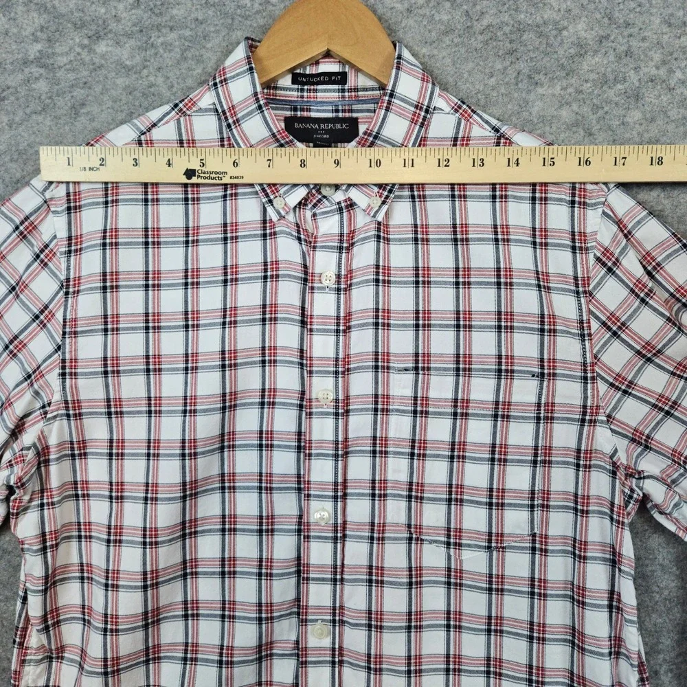 Banana Republic this white